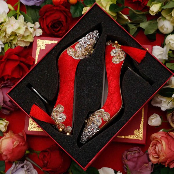 sandals red high-heeled stiletto lace pointed shallow mouth wedding rhinestone female show wo bride shoes, Black
sandals red high-heeled stiletto lace pointed shallow mouth wedding rhinestone female show wo bride shoes, Black