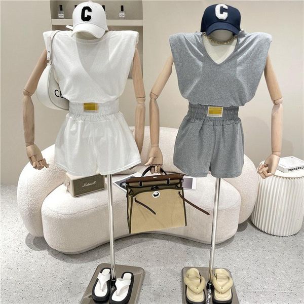 women's tracksuits clothing summer 2021 sleeveless vest and shorts loose sports casual suit two piece set, Gray
women's tracksuits clothing summer 2021 sleeveless vest and shorts loose sports casual suit two piece set, Gray