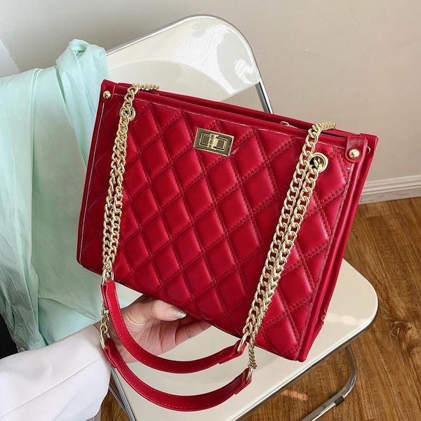 evening bags diamond women shoulder lingge pu leather crossbody bag for woman 2021 winter fashion chain handbags and purse luxury totes
evening bags diamond women shoulder lingge pu leather crossbody bag for woman 2021 winter fashion chain handbags and purse luxury totes