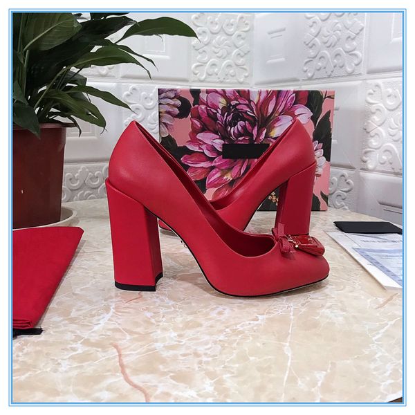 2021ss selling new european women sandals with 10.5 cm high fashion popular sandals sizes 34-42 with full packing quality, Black
2021ss selling new european women sandals with 10.5 cm high fashion popular sandals sizes 34-42 with full packing quality, Black