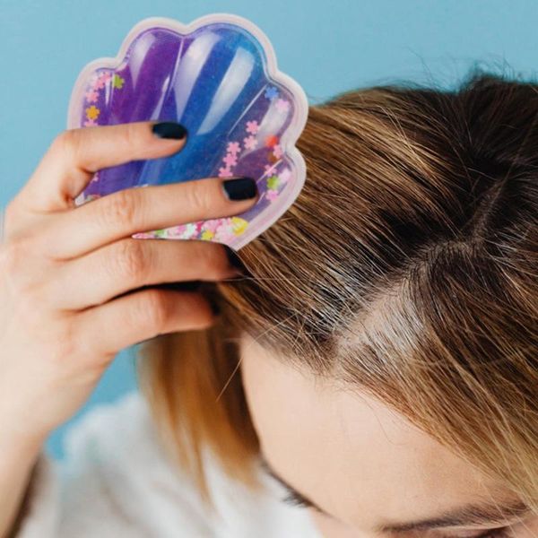 hair brushes lovely fashion gradient colors shell modelling combs soft comb not easy to deform brush massage for all, Silver
hair brushes lovely fashion gradient colors shell modelling combs soft comb not easy to deform brush massage for all, Silver