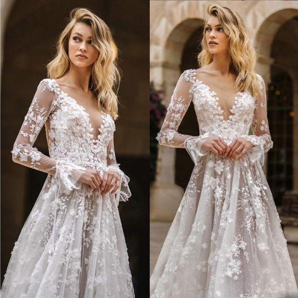 backless cap sleeve lace princess wedding dress 2021 appliques beaded flowers court train vintage a line bridal gowns, Black;gray
backless cap sleeve lace princess wedding dress 2021 appliques beaded flowers court train vintage a line bridal gowns, Black;gray
