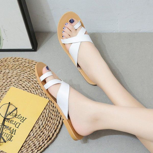 slippers european and american fashion 2021 summer style square heel cross strap open toe women's sandals solid color pu non-slip, Black
slippers european and american fashion 2021 summer style square heel cross strap open toe women's sandals solid color pu non-slip, Black