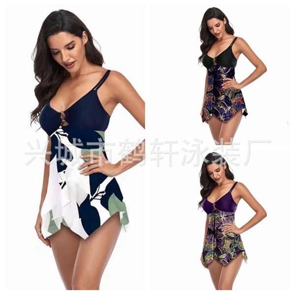 2021 women's large size split swimsuit bikini, Black;white
2021 women's large size split swimsuit bikini, Black;white