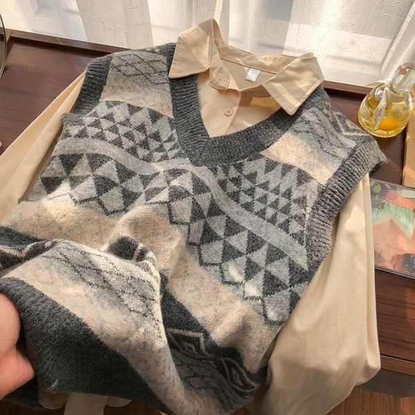women's vests y2k student retro v-neck knitted vest office laddy women winter 2021 loose stacking sweater plaid, Black;white
women's vests y2k student retro v-neck knitted vest office laddy women winter 2021 loose stacking sweater plaid, Black;white