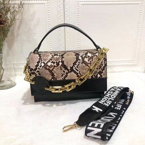 2021 designer- luxury womenbag leather fashion bags purses female crossbody handbag shoulder phone vintage bag
2021 designer- luxury womenbag leather fashion bags purses female crossbody handbag shoulder phone vintage bag
