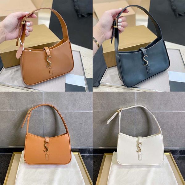 luxury designer's ladies chest lady shoulder bags tofu bag woman chain handbags multifunctional wallet messenger backpack nylon 04
luxury designer's ladies chest lady shoulder bags tofu bag woman chain handbags multifunctional wallet messenger backpack nylon 04