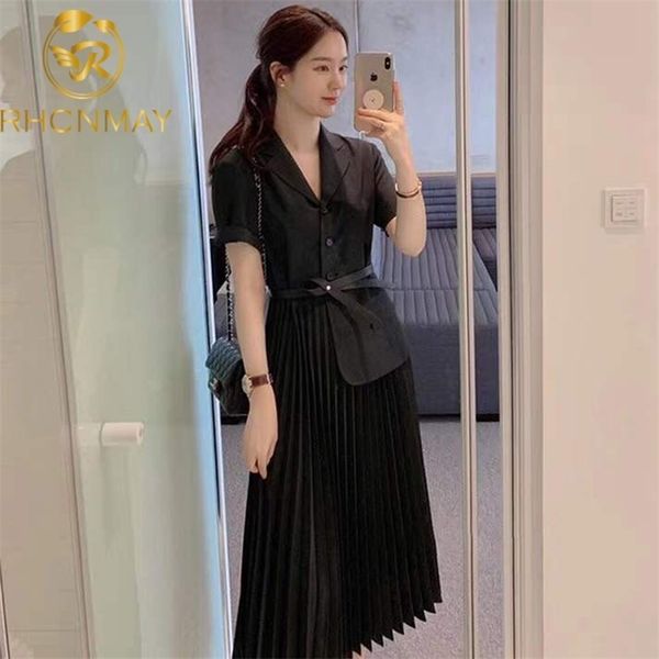 summer luxuriy women fashion notched neck pleated dress chic elegant single breasted business casual a-line dresses with belt 210520, Black;gray
summer luxuriy women fashion notched neck pleated dress chic elegant single breasted business casual a-line dresses with belt 210520, Black;gray