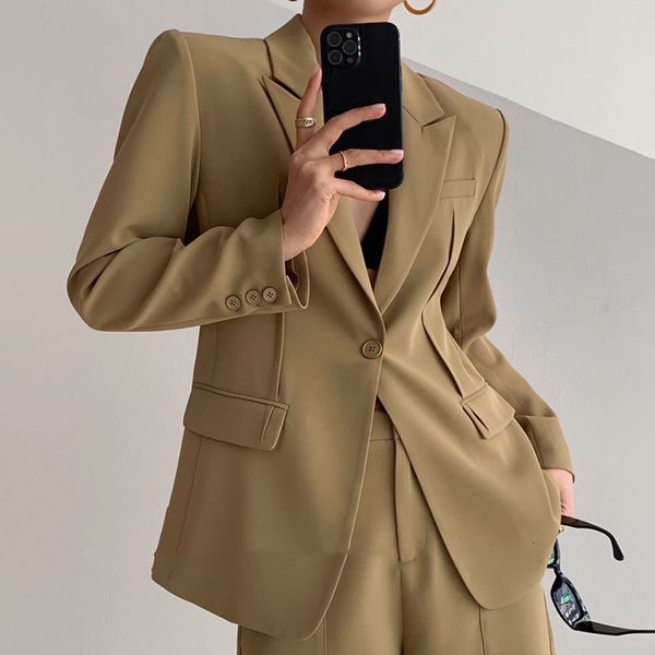 suits minimalist casual blazer for women notched long sleeve solid blazers female fashionable clothes 2021 spring tide, White;black
suits minimalist casual blazer for women notched long sleeve solid blazers female fashionable clothes 2021 spring tide, White;black