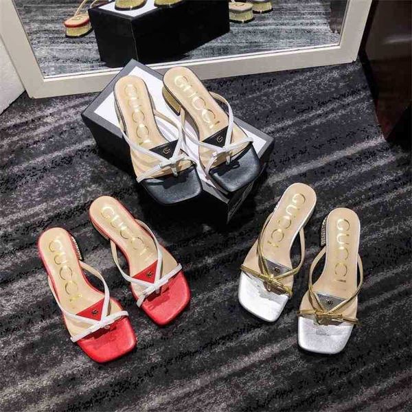 g family thick heel sandals 2021 summer new extremely simple style slippers clip foot pedal sandals to wear zlh, Black
g family thick heel sandals 2021 summer new extremely simple style slippers clip foot pedal sandals to wear zlh, Black