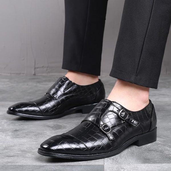 dress shoes 2021 business pointed flat men designer formal carved leather men's loafers festival party wedding, Black
dress shoes 2021 business pointed flat men designer formal carved leather men's loafers festival party wedding, Black
