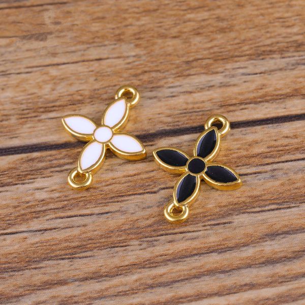 alloy jewelry accessories diy side oil dripping clover double hanging connector bracelet necklace pendant, Black
alloy jewelry accessories diy side oil dripping clover double hanging connector bracelet necklace pendant, Black