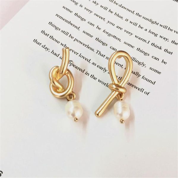 stud retro geometric asymmetric freshwater pearl earrings female temperament contracted ms delicate, Golden;silver
stud retro geometric asymmetric freshwater pearl earrings female temperament contracted ms delicate, Golden;silver