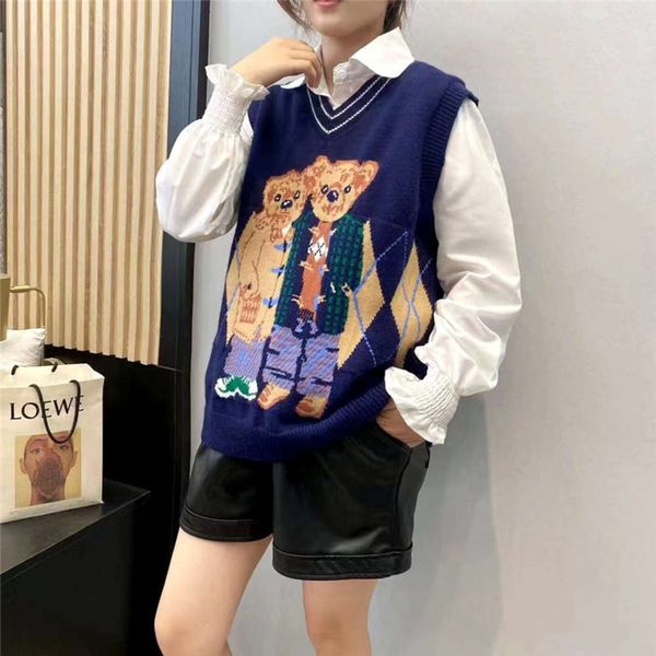 sweater female autumn winter wear bear sweater vest coat, White