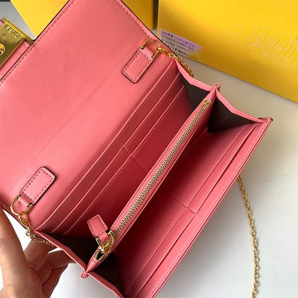 evening bags retro letters, solid colors, light luxury, leather, wallets, women's fashion shoulder bags, all-match messenger
evening bags retro letters, solid colors, light luxury, leather, wallets, women's fashion shoulder bags, all-match messenger