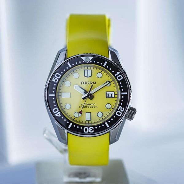 wristwatches thorn men's automatic watch yellow mop dial sapphire spb185/187 style nh35 movement 200m water resistant luminous, Slivery;brown
wristwatches thorn men's automatic watch yellow mop dial sapphire spb185/187 style nh35 movement 200m water resistant luminous, Slivery;brown