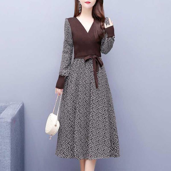 casual dresses print belt dress women french vintage elegant stretchy robes coffee black v-neck spring fall bodycon slim party pullover, Black;gray
casual dresses print belt dress women french vintage elegant stretchy robes coffee black v-neck spring fall bodycon slim party pullover, Black;gray