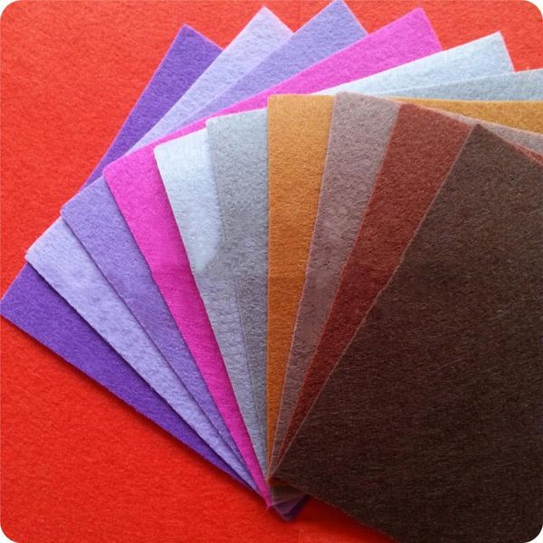 carpets 40pcs/lot 20x30cm felt fabric 1mm thickness diy felts cloth home decor bundle for sewing dolls crafts ye-
carpets 40pcs/lot 20x30cm felt fabric 1mm thickness diy felts cloth home decor bundle for sewing dolls crafts ye-