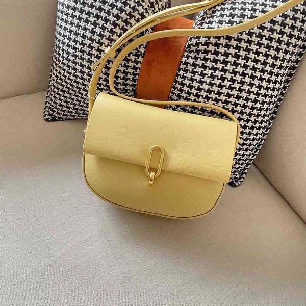 70% off design handbag niche spring leather messenger bag women's 2021 new fashion design semi round saddle bag 6294 we1u, Red;black
70% off design handbag niche spring leather messenger bag women's 2021 new fashion design semi round saddle bag 6294 we1u, Red;black