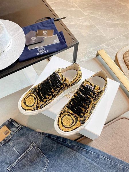 2021 fashion leather star women shoes woman leather short autumn winter ankle designer fashion brand women shoes, Black;red
2021 fashion leather star women shoes woman leather short autumn winter ankle designer fashion brand women shoes, Black;red