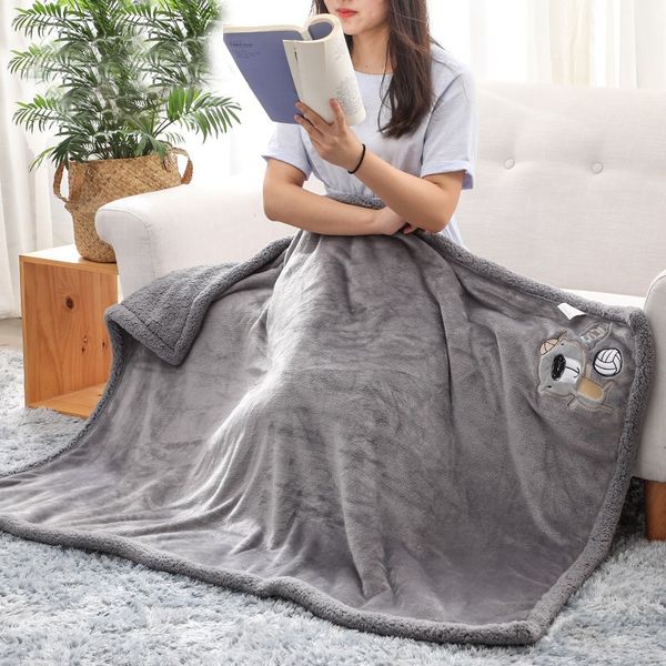 single lunch break blanket office shawl children's quilt double padded 
single lunch break blanket office shawl children's quilt double padded