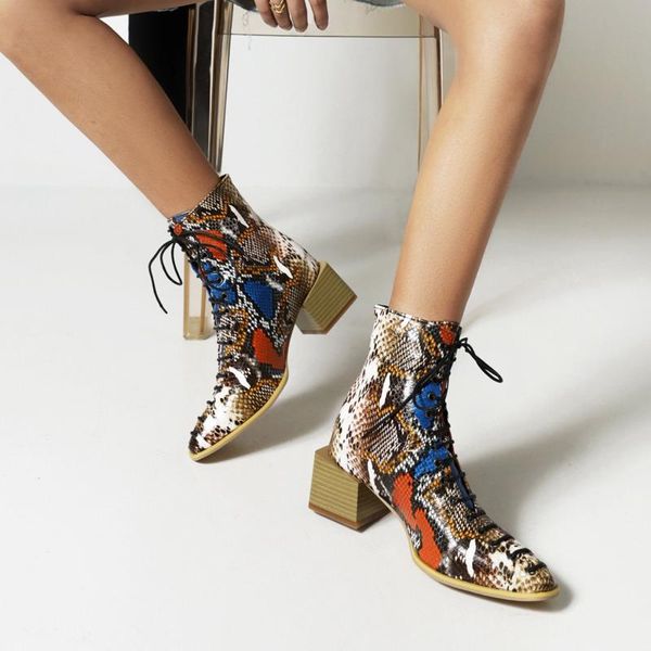 boots ladies with short fleece in winter british style snake print shoes women trendy brand women's, Black
boots ladies with short fleece in winter british style snake print shoes women trendy brand women's, Black