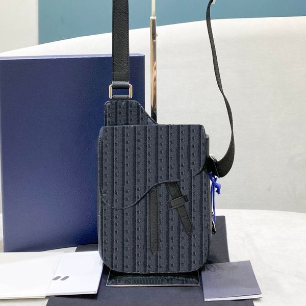 women bag fashion shoulder bagbags men handbags purses canvas with letter crossbody messager handbag 4 color vertical saddle bags 16x21x5cm
women bag fashion shoulder bagbags men handbags purses canvas with letter crossbody messager handbag 4 color vertical saddle bags 16x21x5cm