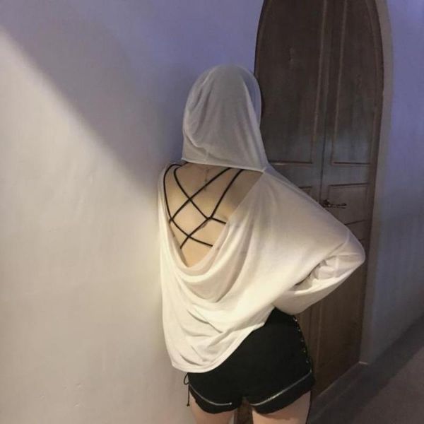 women's t-shirt open back cut-out put sun cover up loose white long sleeve summer 2021 wear
women's t-shirt open back cut-out put sun cover up loose white long sleeve summer 2021 wear