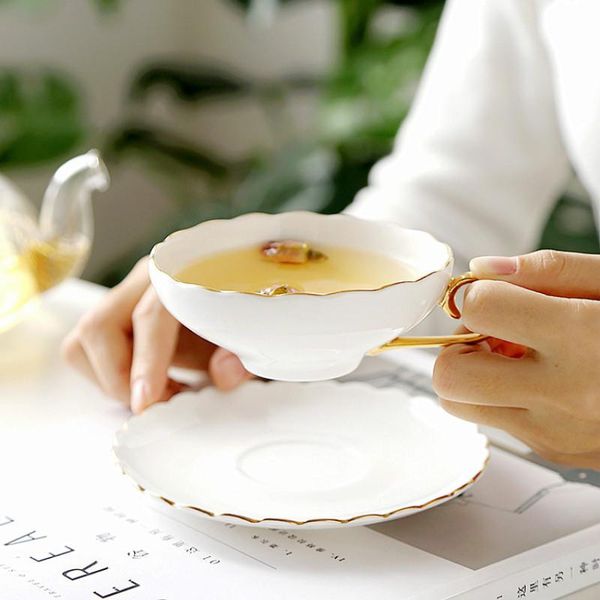 cups & saucers simple bone china ceramics tea coffee cup set creative gold rim white turkish light luxury tazas cafe drinkware be50cp
cups & saucers simple bone china ceramics tea coffee cup set creative gold rim white turkish light luxury tazas cafe drinkware be50cp
