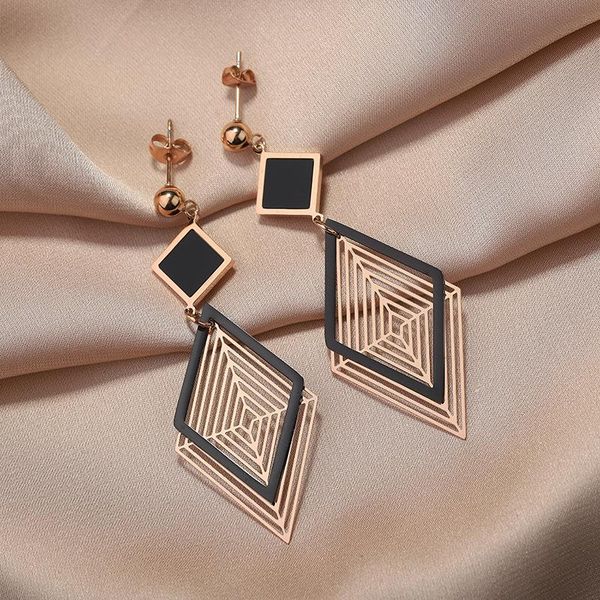 classic high-end diamond earrings french female temperament long ear jewelry 2021 trendy titanium dangle & chandelier, Silver
classic high-end diamond earrings french female temperament long ear jewelry 2021 trendy titanium dangle & chandelier, Silver