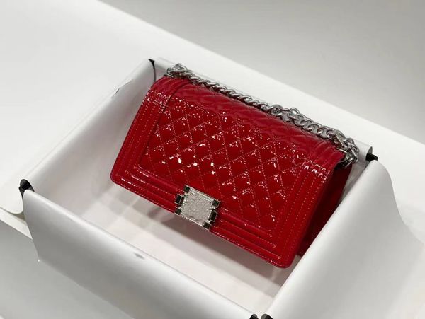 2021 new cc fashion bag designer classic patent leather street swild super nice chain bagss leathers shoulder bags
2021 new cc fashion bag designer classic patent leather street swild super nice chain bagss leathers shoulder bags