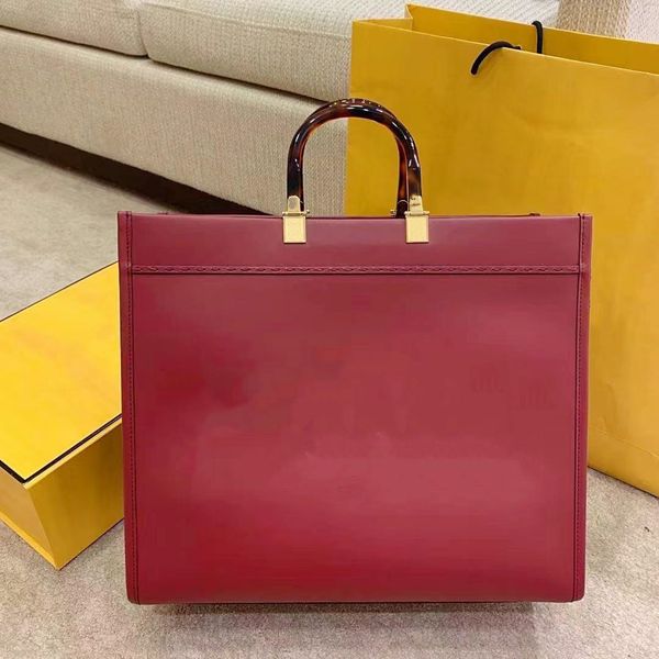 handbag branded crossbody mini luxurys bags designer tote bag shoulder_bag women fashion casual luxury large capacity shoulder amber handle
handbag branded crossbody mini luxurys bags designer tote bag shoulder_bag women fashion casual luxury large capacity shoulder amber handle