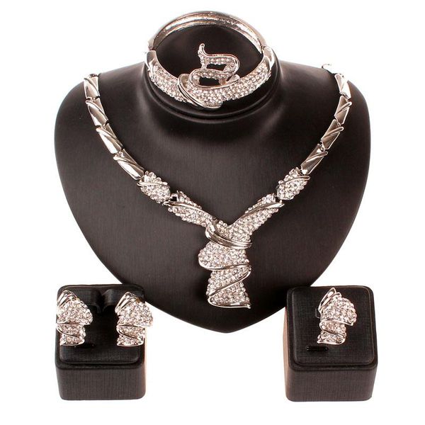 earrings & necklace 2021 fashion african bead jewelry set for women party accessories silver plated clear rhinestone wedding sets
earrings & necklace 2021 fashion african bead jewelry set for women party accessories silver plated clear rhinestone wedding sets