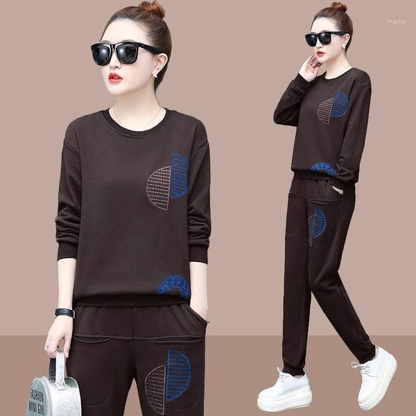 two piece dress 2021 spring 2 sets women's large size tracksuits set patch plus sweatsuit pants sportsuits, White
two piece dress 2021 spring 2 sets women's large size tracksuits set patch plus sweatsuit pants sportsuits, White