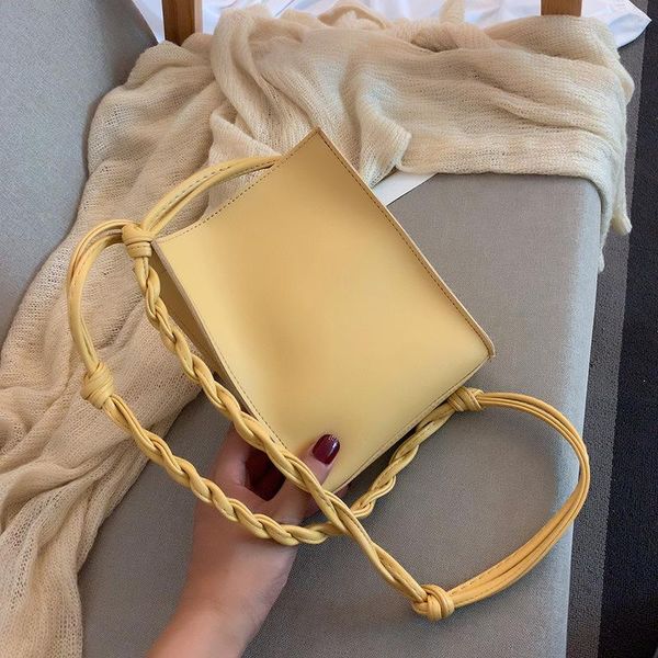 evening bags 2021 trendy korean wild messenger bag female fashion simple mini shoulder phone for women handbag
evening bags 2021 trendy korean wild messenger bag female fashion simple mini shoulder phone for women handbag