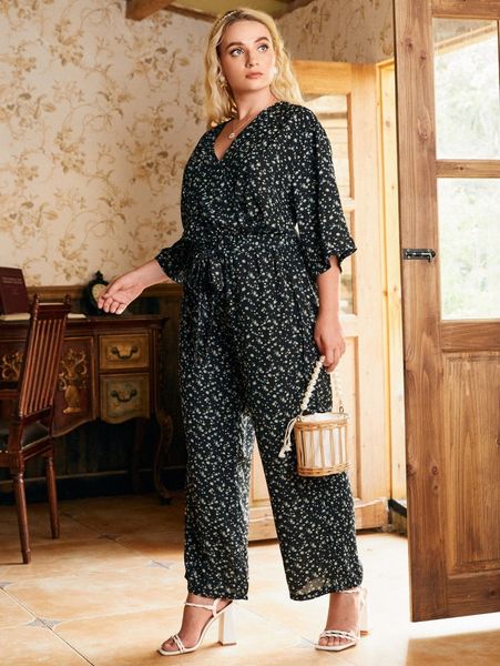 plus ditsy floral surplice front belted culotte jumpsuit 54ti#, Black
plus ditsy floral surplice front belted culotte jumpsuit 54ti#, Black