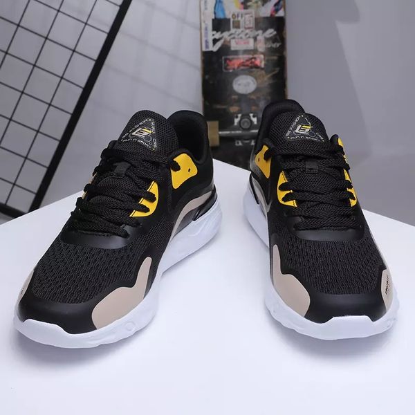 2021 designer running shoes for men women black yellow white green fashion mens trainers outdoor sports sneakers size 36-44 14, White;red
2021 designer running shoes for men women black yellow white green fashion mens trainers outdoor sports sneakers size 36-44 14, White;red