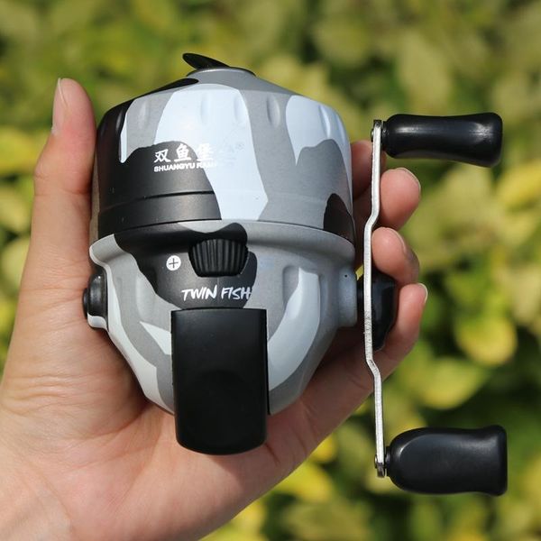 baitcasting reels ps40 large closed fishing reel camouflage metal coil wheel slings outdoor hunting with 7# nylon line
baitcasting reels ps40 large closed fishing reel camouflage metal coil wheel slings outdoor hunting with 7# nylon line