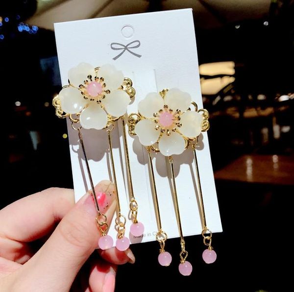 hair accessories 2pcs chinese hanfu retro pink beads white flower with tassels hairclips hairpins women girl cosplay hairgrips decoration, Slivery;white
hair accessories 2pcs chinese hanfu retro pink beads white flower with tassels hairclips hairpins women girl cosplay hairgrips decoration, Slivery;white