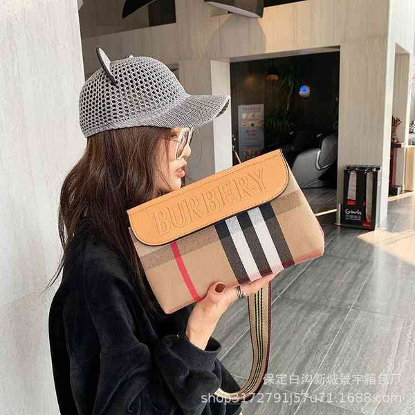 handbag fashion striped color contrast leisure women's bag net red single shoulder slant cross trend white check, Black;red
handbag fashion striped color contrast leisure women's bag net red single shoulder slant cross trend white check, Black;red