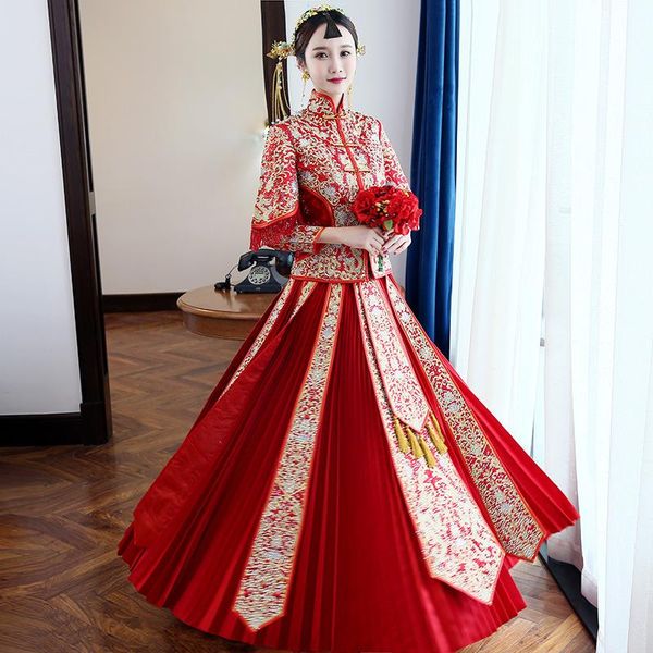 red embroidery satin for women gown chinese traditional wedding dress cheongsam dragon phoenix clothing qipao ethnic
red embroidery satin for women gown chinese traditional wedding dress cheongsam dragon phoenix clothing qipao ethnic