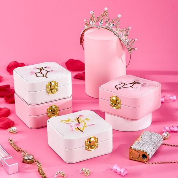 jewelry pouches, bags box led light organizer pu leather cosmetic earrings ring necklace simple portable storage, Pink;blue
jewelry pouches, bags box led light organizer pu leather cosmetic earrings ring necklace simple portable storage, Pink;blue