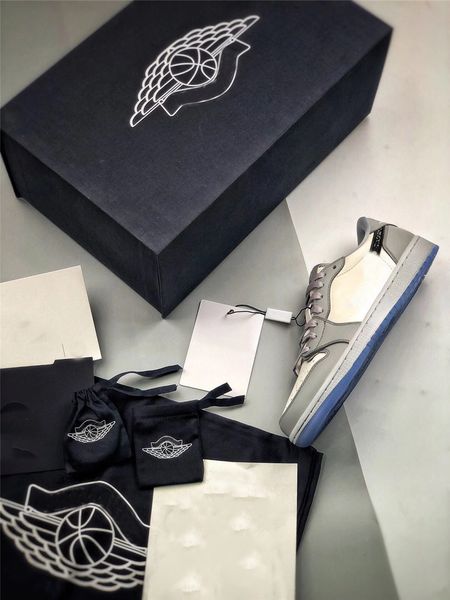 authentic 1 high og low outdoor shoes men women 1s wolf grey sail pn dust white with original box bag cn8607-002
authentic 1 high og low outdoor shoes men women 1s wolf grey sail pn dust white with original box bag cn8607-002