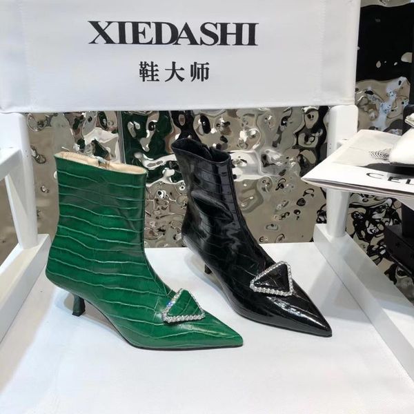 boots pointed toe women ankle patent leather rhinestone design side zipper thin high heels elegant winter shoes woman size 35-39, Black
boots pointed toe women ankle patent leather rhinestone design side zipper thin high heels elegant winter shoes woman size 35-39, Black