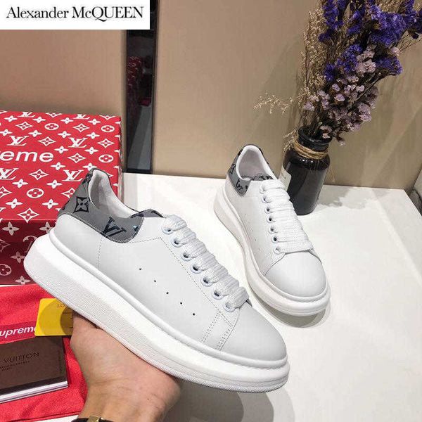 boots designer dress luxury buckles brand shoes women moccasins and lace-ups men sneakers loafers 03qh
boots designer dress luxury buckles brand shoes women moccasins and lace-ups men sneakers loafers 03qh