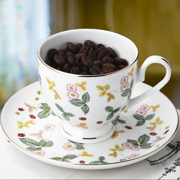 british style pink bone china coffee cup and saucer set high-end afternoon tea pastoral flower cups & saucers
british style pink bone china coffee cup and saucer set high-end afternoon tea pastoral flower cups & saucers