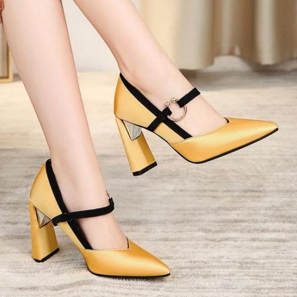 sandals velvet shoes 2021 summer beige heeled buckle suede black closed low girls fashion pointed strap high block comfort
sandals velvet shoes 2021 summer beige heeled buckle suede black closed low girls fashion pointed strap high block comfort