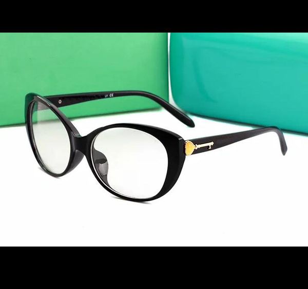 new 4099 small face type sunglasses classic mature sunglasses for men and women delivery, White;black
new 4099 small face type sunglasses classic mature sunglasses for men and women delivery, White;black
