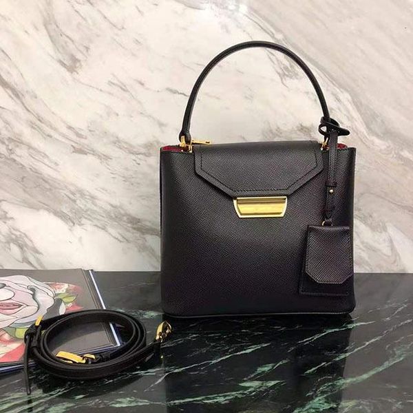 mini bags shoulder bag tote handbags pochette black burgundy plain lady fashion purses messenger onthego crossbody handbag women
mini bags shoulder bag tote handbags pochette black burgundy plain lady fashion purses messenger onthego crossbody handbag women