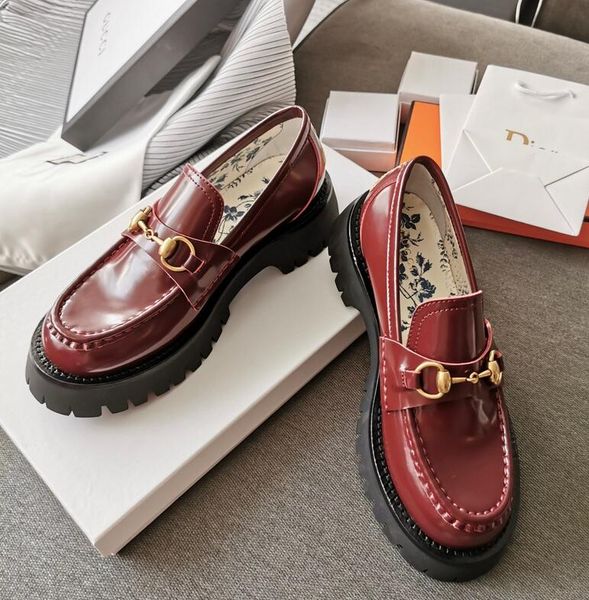 luxury autumn horsebit loafer shoes net celebrity with embroidery bee small leather shoe platform women's black casual shoess 35-40 and
luxury autumn horsebit loafer shoes net celebrity with embroidery bee small leather shoe platform women's black casual shoess 35-40 and